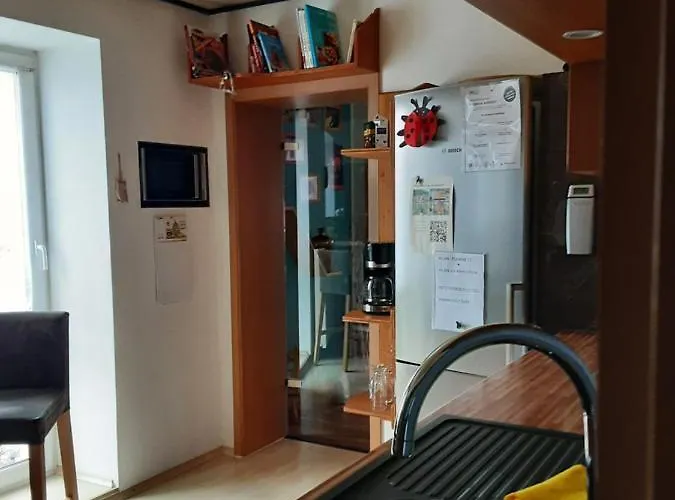 Zur Alten Schule Appartement *